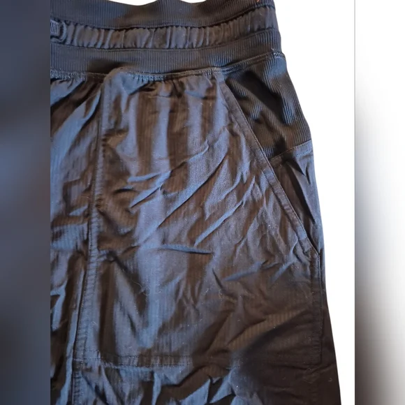 Lululemon Athletica Black Shorts 8 - Picture 3 of 5